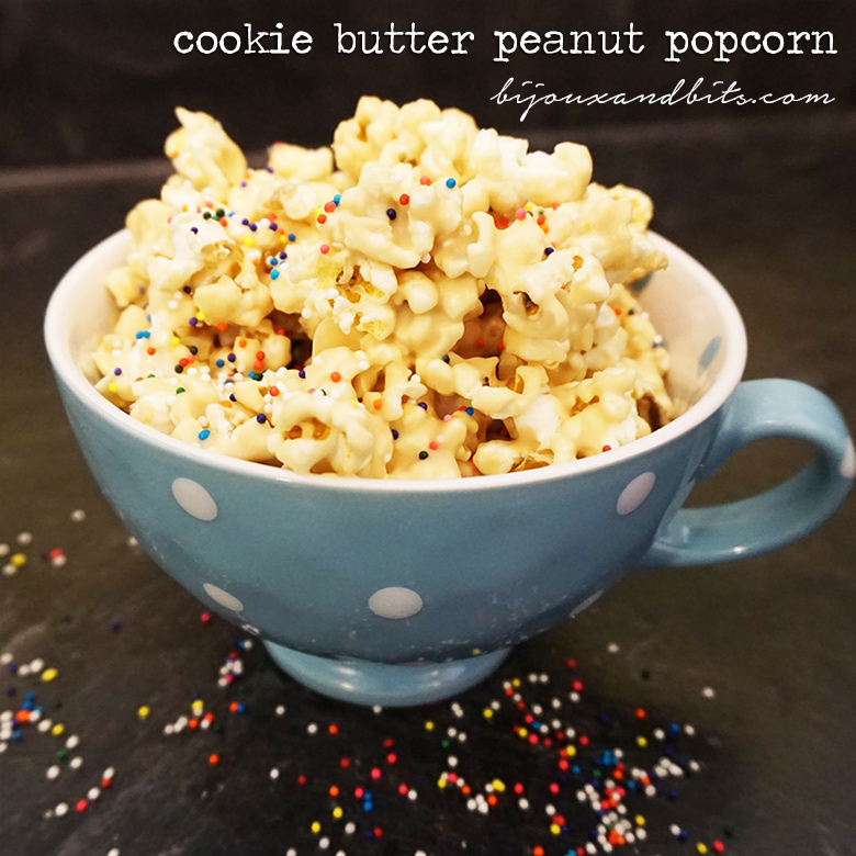 Cookie butter popcorn recipe from @bijouxandbits