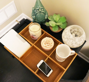 Bedside tray hack from @bijouxandbits