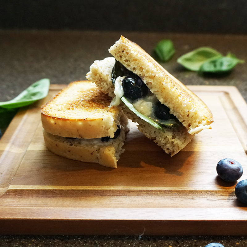 Blueberry mascarpone sandwich recipe from @bijouxandbits
