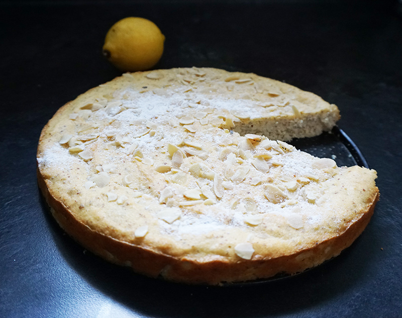 Lemond lavender almond cake recipe from @bijouxandbits