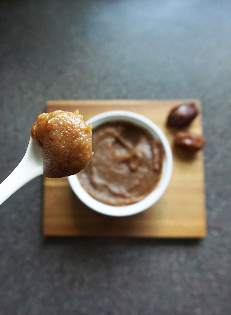 Salted date caramel recipe from @bijouxandbits