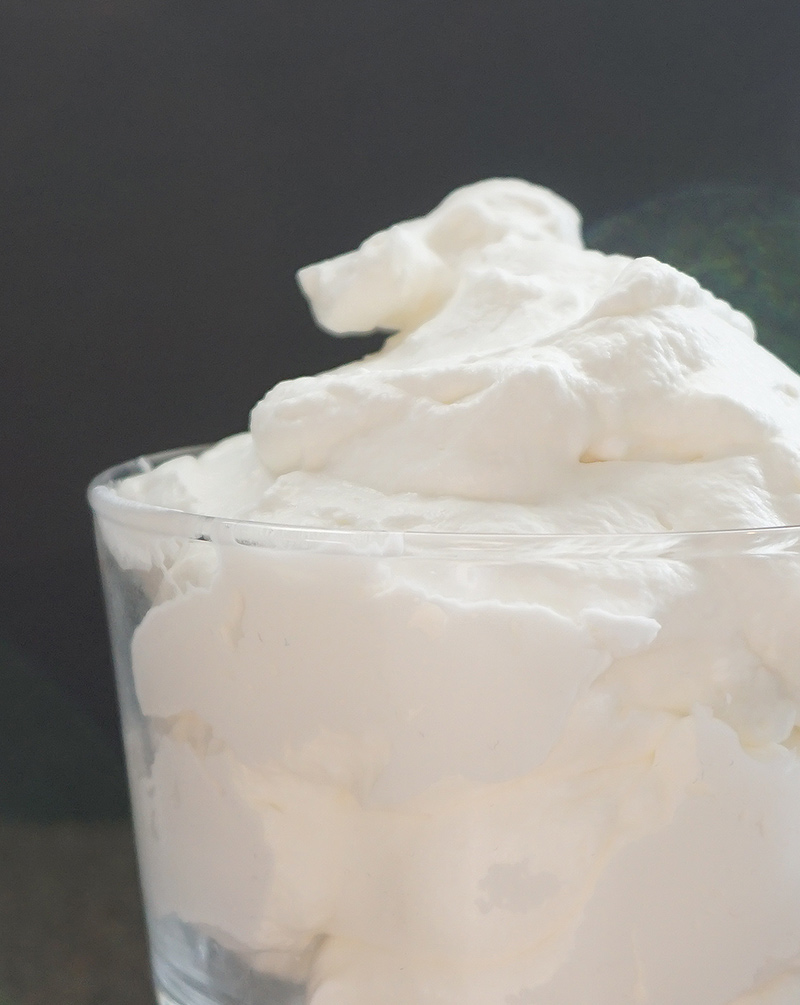 How to make whipped cream last for days from @bijouxandbits