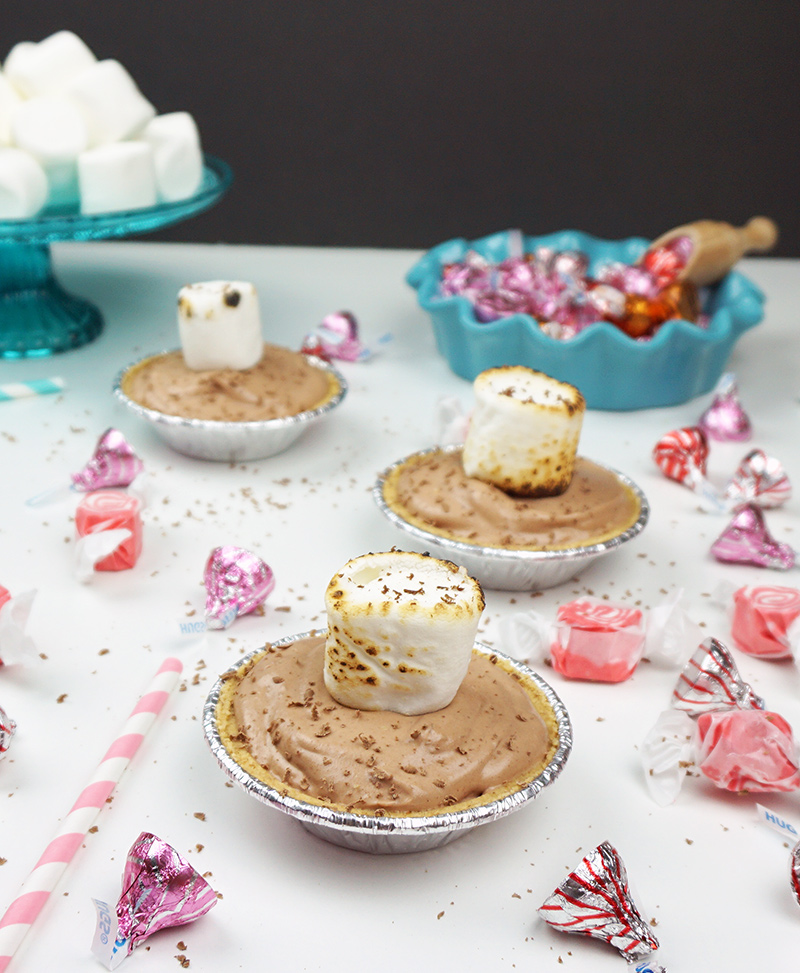 S'mores mousse recipe from @bijouxandbits