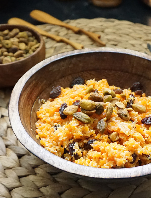 Vegan carrot halwa recipe from @bijouxandbits #indian #halwa #vegan