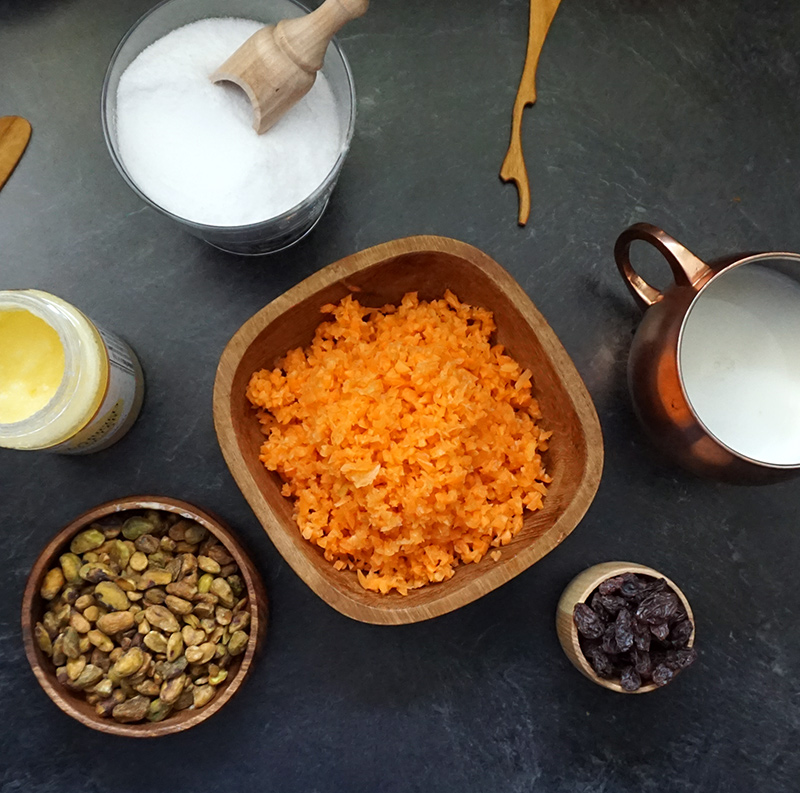 Vegan carrot halwa recipe from @bijouxandbits #indian #halwa #vegan