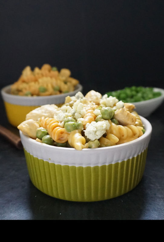 One pot Buffalo chicken pasta