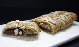 Chili chocolate braid from @bijouxandbits #chocolate