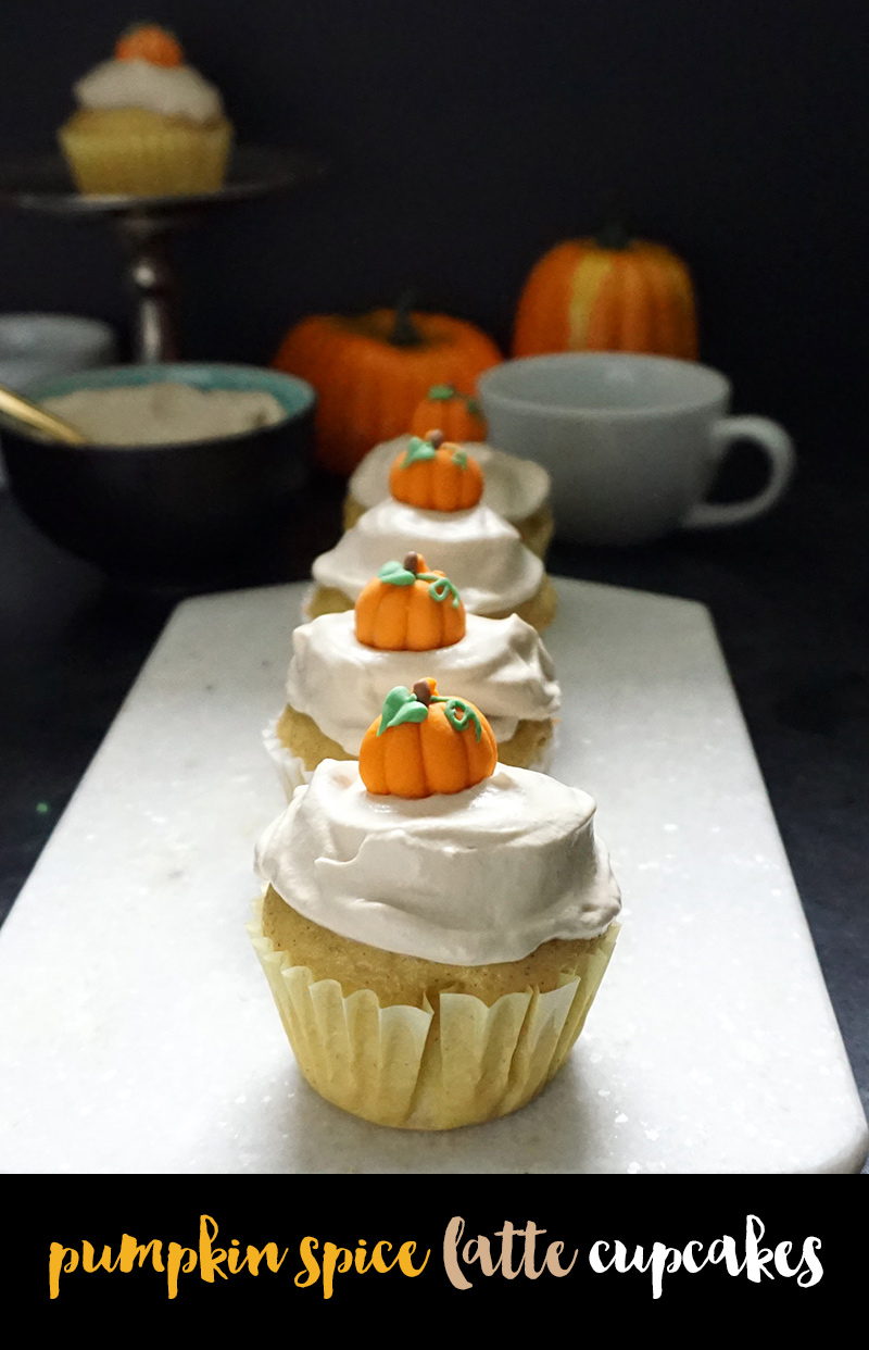 Pumpkin spice latte cupcakes from @bijouxandbits