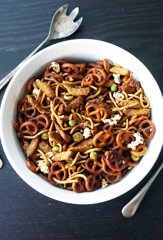 Asian snack mix from @bijouxandbits