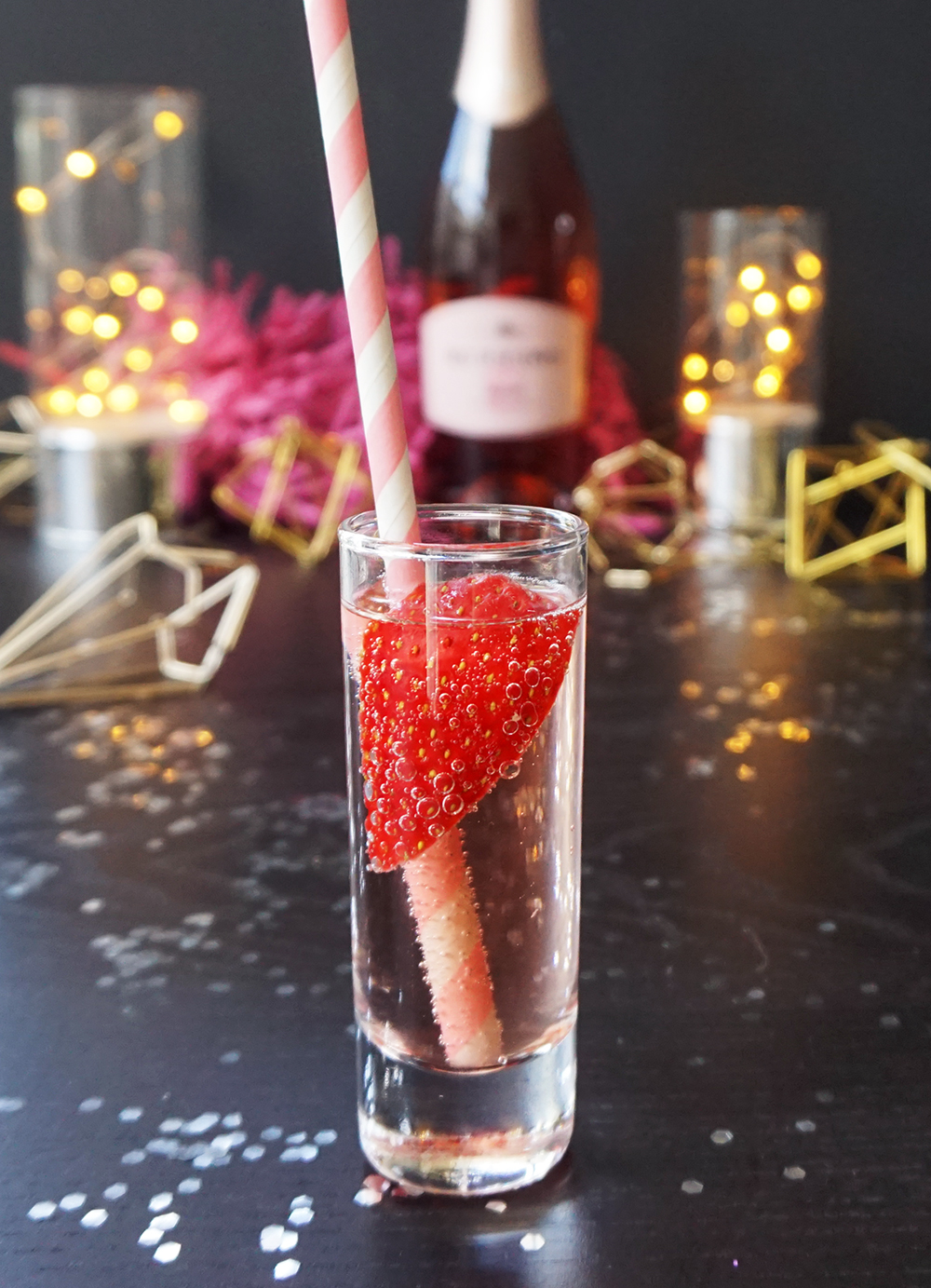 Sparkling rosé strawberry cocktail recipe