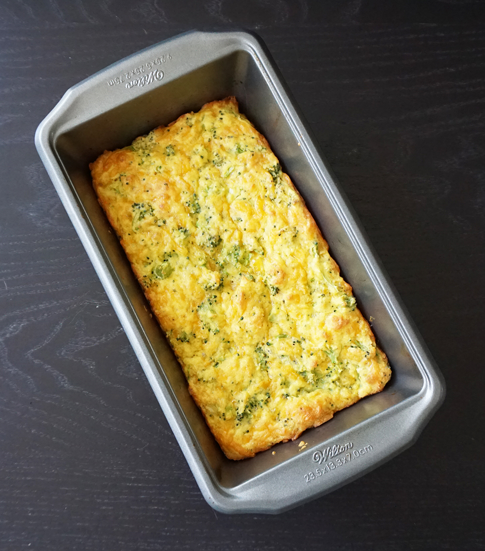 Cheddar broccoli breakfast bread (low carb & gluten free)